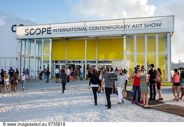 modern Eingang Kunst frontal Globalisierung Basel Florida Miami Beach Show