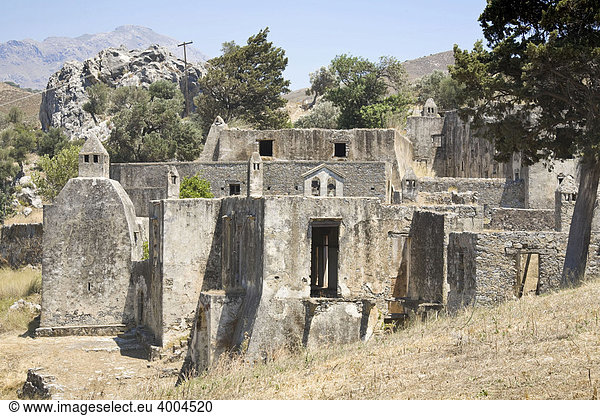 Moni Kato Preveli  das alte verfallene Kloster Preveli  Insel Kreta  Griechenland