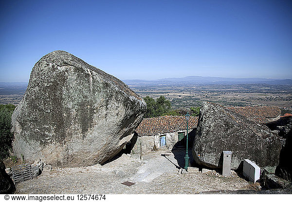 Monsanto  Portugal  2009. Künstler: Samuel Magal