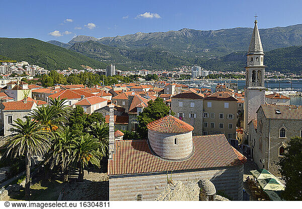Montenegro  Crna Gora  Der Balkan  Blick über Budva