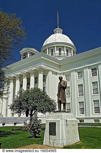 Montgomery Alabama State Capitol Building.