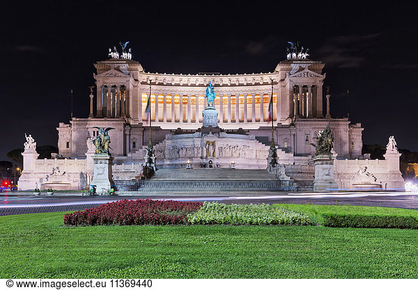 Monument of Victor Emmanuel II at the Piazza Venezia  Rome  Italy