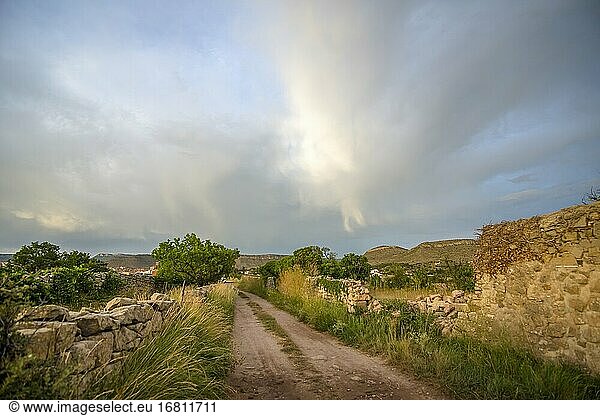 Mora de Rubielos ist ein mittelalterliches Dorf in Teruel Aragon Spanien im August 2020.