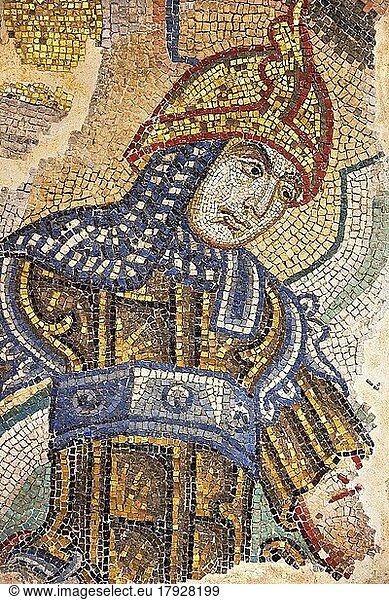 Mosaik von Soldaten  die Kinder töten  aus dem 14. Jahrhundert Schlachtung der Unschuldigen von der Ostwand des Ante-Baptisteriums. Markus-Basilika  Venedig  Venetien Italien