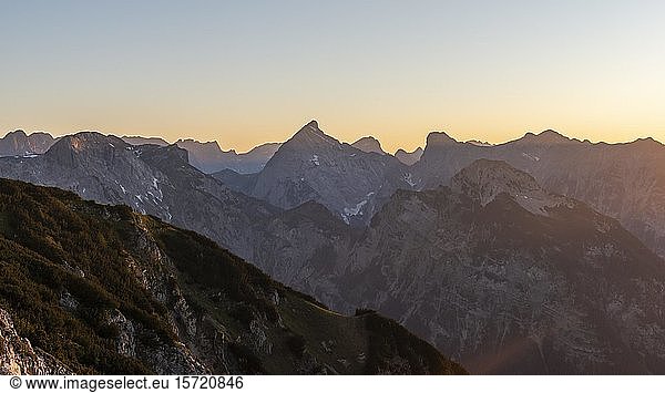 Mountain landscape  mountain silhouettes at sunset  Karwendel Mountains  Tyrol  Austria  Europe