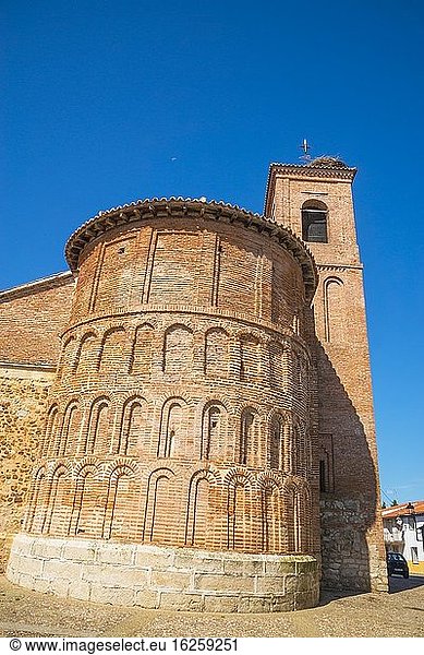Mudéjar-Apsis der Kirche Asuncion de Nuestra Se?ora. Cubillo de Uceda  Provinz Guadalajara  Kastilien-La Mancha  Spanien.