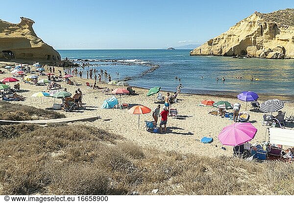 Murcia Spanien am 5. September 2020: Strand von Cocedores.