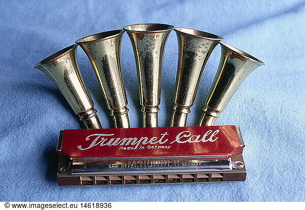 music  instruments  wind instruments  harmonica  Hohner 'Trumpet Call'  Germany