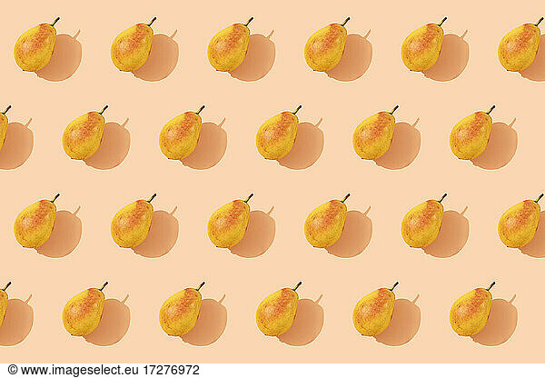 Muster aus frischen Orangenbirnen