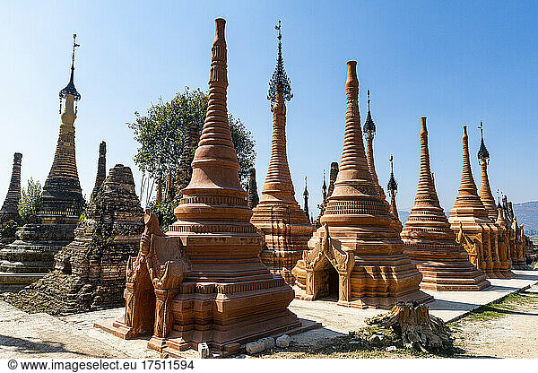 Myanmar  Shan State  Samkar  Stupas of Taw Mwe Khaung Pagoda