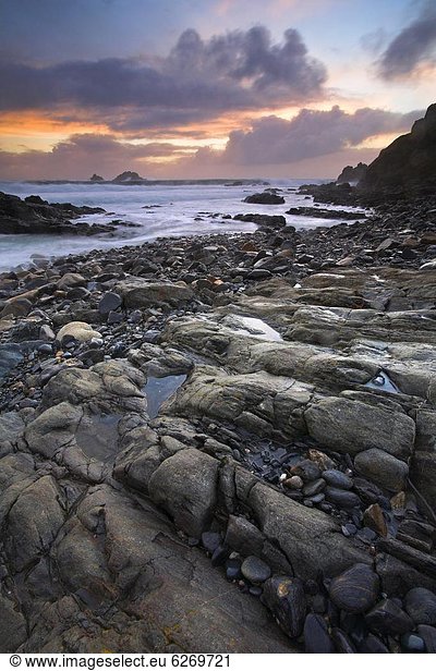 nahe Europa Sonnenuntergang Großbritannien Sturm Landschaft Cornwall Ende England