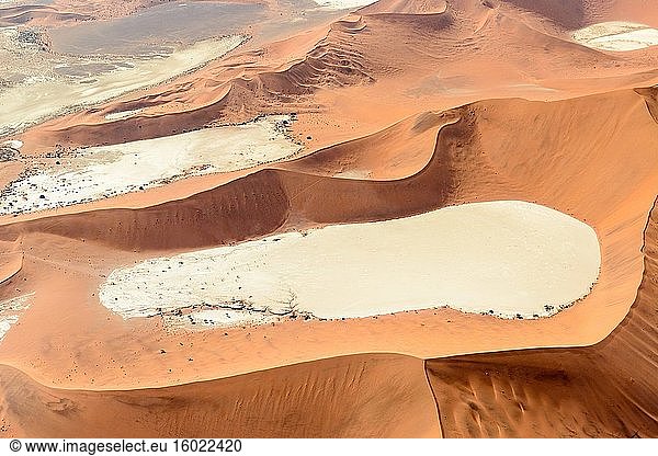 Namib-Sandmeer. Wüstenlandschaften. Sossusvlei. Namib-Naukluft-Nationalpark. Bei Sesriem. Namibia.