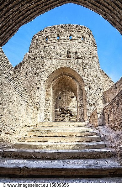 Narin Qal?eh  Eingang  Festung aus Lehmziegeln  Meybod  Provinz Yazd  Iran  Asien