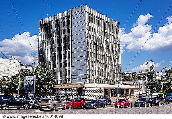Nationalbank der Republik Moldau am Grigore Vieru Boulevard in Chisinau  der Hauptstadt der Republik Moldau.