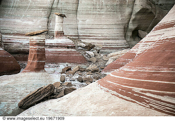 Nautical stripes on a non-nautical desert landscape