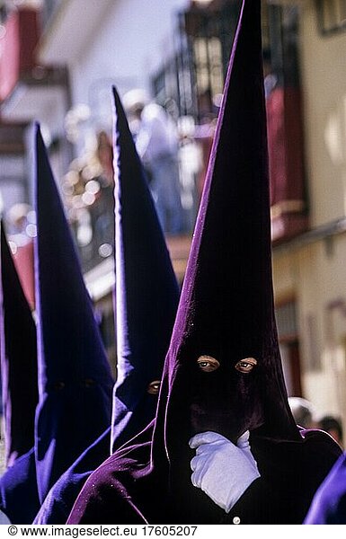 Nazarenos during the Good Friday Semana Santa processions in Seville  Andalusia  Spain  Europe