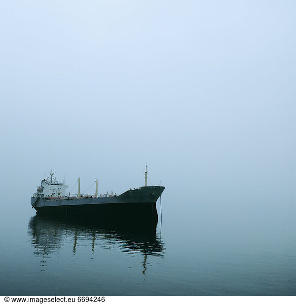 Nebel  Schiff  Ladung