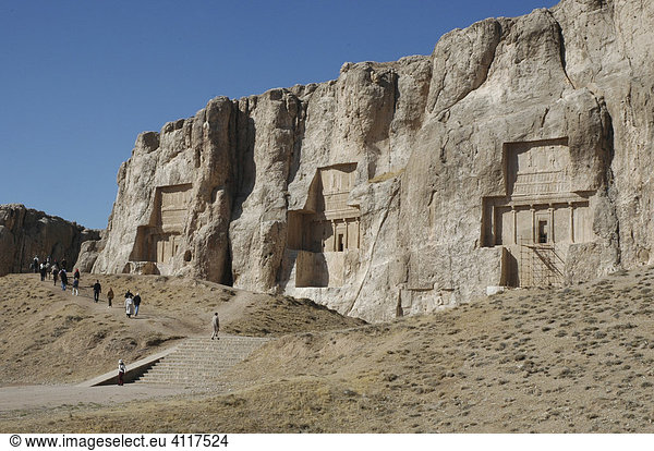 Nekropole der Achämenidenkönige Dareios I.  Dareios II.  Xerxes I. und Artaxerxes I.  Naqsh-e Rostam  Iran
