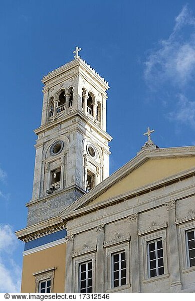 Neoklassizistische  griechisch-orthodoxe Kirche des Heiligen Nikolaus  Agios Nikolaos  Ermoupoli  Syros  Kykladen  Griechenland  Europa