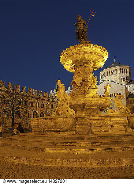 Neptune fountain  Piazza Duomo  Trento  Trentino Alto Adige  Italy