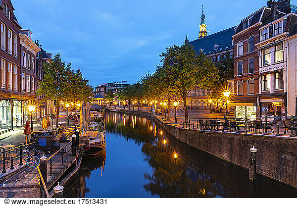 Netherlands  South Holland  Leiden  Long exposure of Nieuwe Rijn canal at dusk