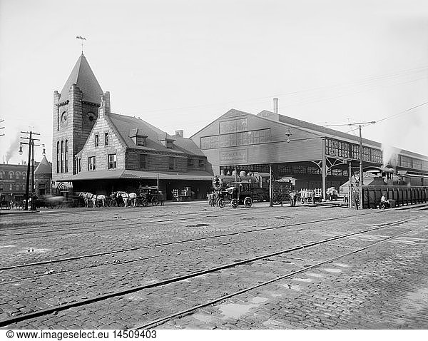 New York Central Railroad Depot  Syracuse  New York  USA  Detroit Publishing Company  1910