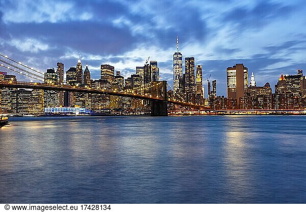 New York City Skyline Night City Manhattan Brooklyn Bridge World Trade Center WTC in New York  USA  North America