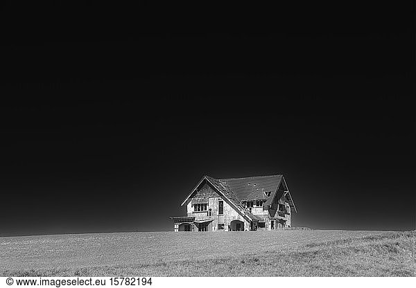 New Zealand, Abandonded house at night