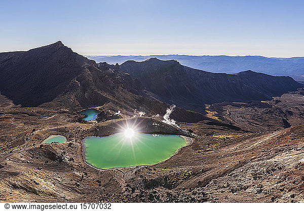 New Zealand  North Island  Sun reflecting in Emerald Lakes of North Island Volcanic Plateau