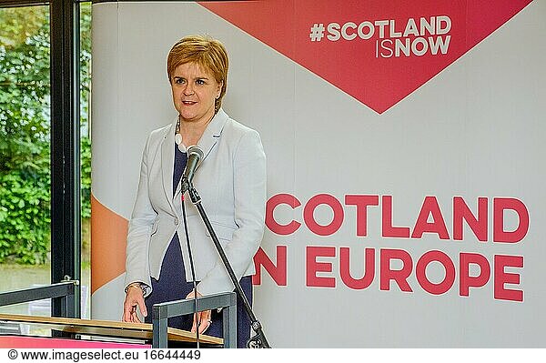 Nicola Sturgeon  MSP  Erste Ministerin von Schottland und Vorsitzende der Scottish National Party  bei der Eröffnung einer kulturellen Veranstaltung in Brüssel  Belgien.