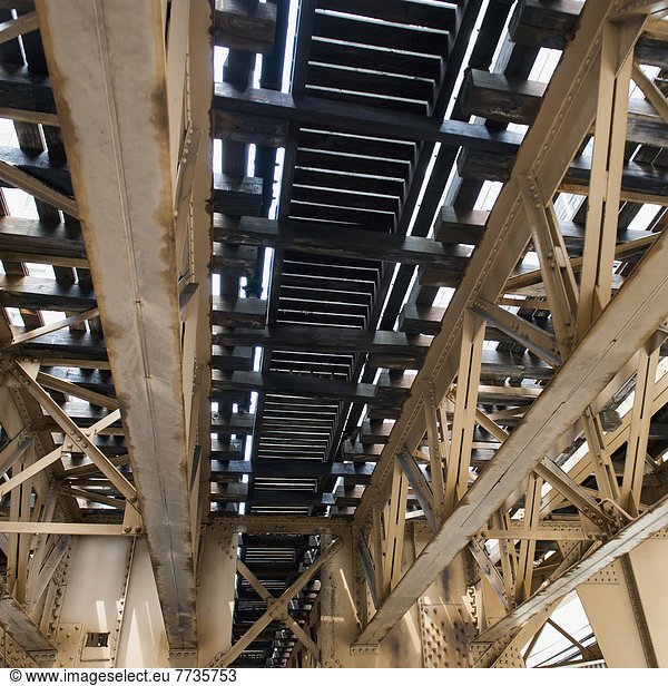 niedrig Amerika unterhalb Brücke Ansicht Flachwinkelansicht Verbindung Winkel Chicago Illinois