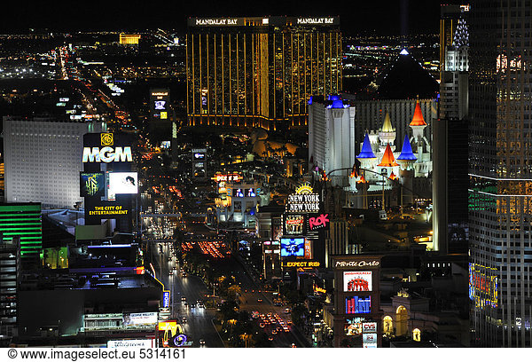 Night shot  The Strip  MGM Grand luxury hotel  New York  Mandalay Bay  Excalibur Hotel  Las Vegas  Nevada  USA