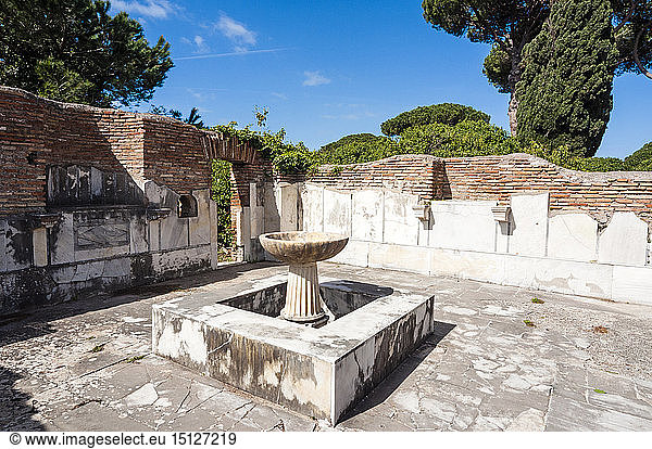 Ninfeo degli Eroti  archäologische Stätte Ostia Antica  Ostia  Provinz Rom  Latium  Italien  Europa
