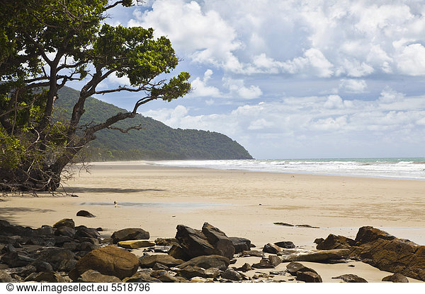 Noah Beach Sandstrand Daintree Nationalpark nördliches Queensland Australien