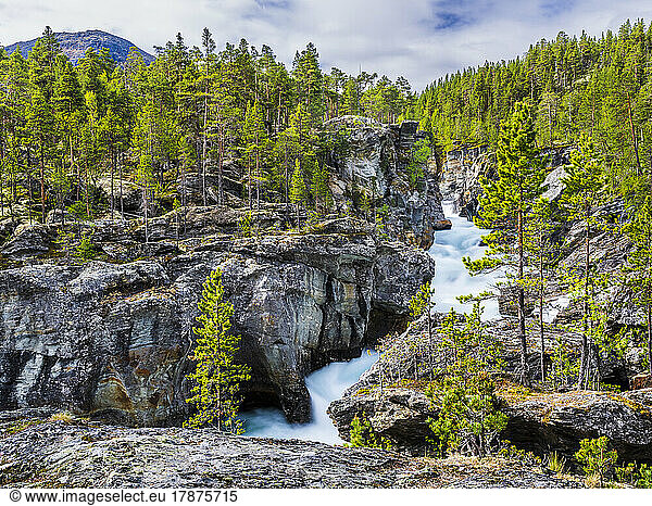 Norway  Innlandet  Long exposure of river Sjoa flowing through Ridderspranget ravine in Jotunheimen National Park