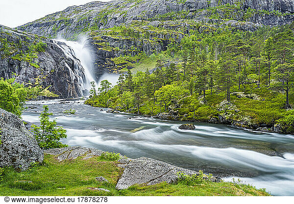 Norway  Vestland  Long exposure of Nykkjesoyfossen waterfall in Hardangervidda range