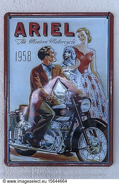 Nostalgisches Werbeschild aus Blech  Motorrad Ariel  Nostalgieschild  Bayern  Deutschland  Europa