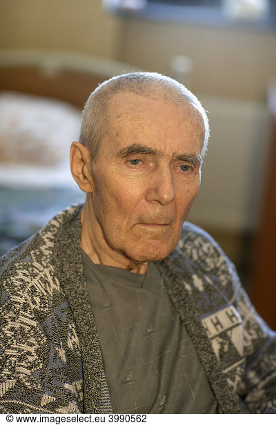 Nursing home  elderly man