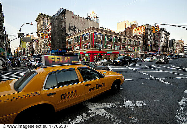 Ny Taxis In Chinatown  Manhattan  New York  Usa
