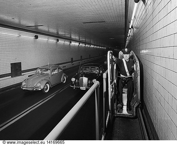 NYC  Lincoln Tunnel  Catwalk Car  1963