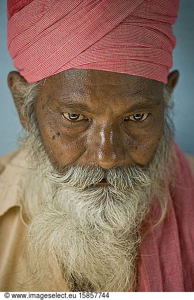 Old Sikh man in Kashmir