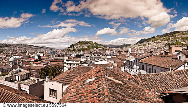 Old town and El Panecillo  Quito  Ecuador