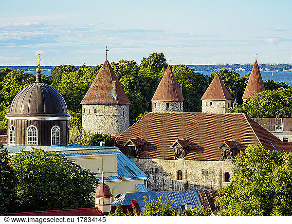 Old Town Walls  elevated view  UNESCO World Heritage Site  Tallinn  Estonia  Europe