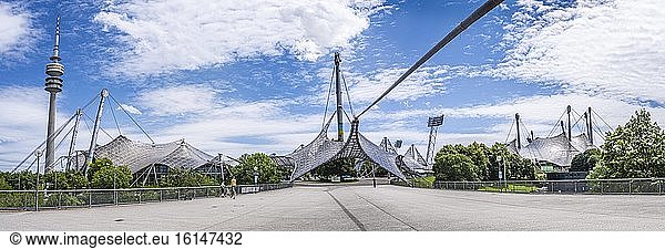 Olympiagelände  Olympiaturm  Olympiapark  München  Oberbayern  Bayern  Deutschland  Europa