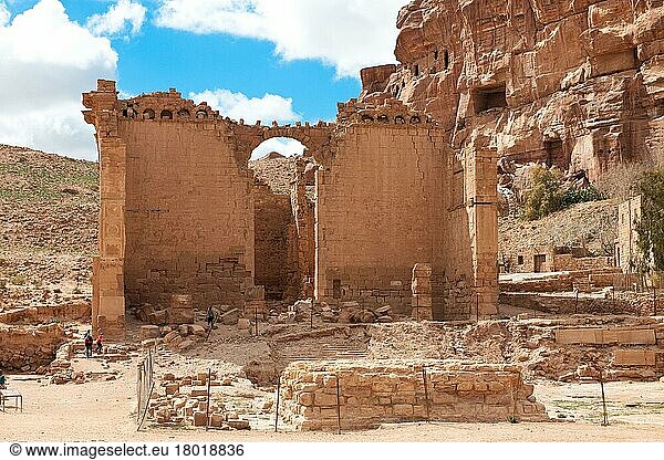 Opferplatz vor Qasr al-Bint Tempel  Archäologischer Park Petra  Jordanien  Kleinasien  Asien