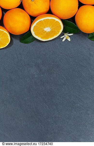Orangen Orange Frucht Früchte Textfreiraum Schieferplatte von oben Aufsicht