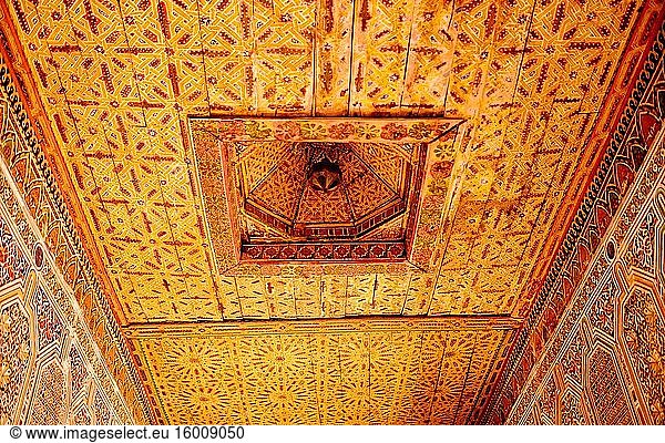 Ornamentales Dach in der Kasbah de Taourirt  Ouarzazate  Südmarokko  Afrika.