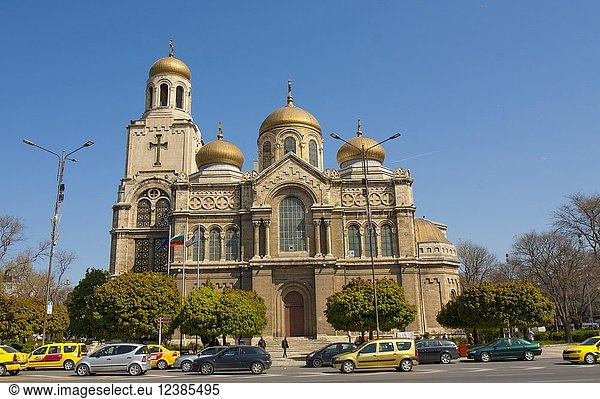 Orthodoxe Kathedrale der Himmelfahrt der Jungfrau Maria  Varna  Bulgarien  Europa