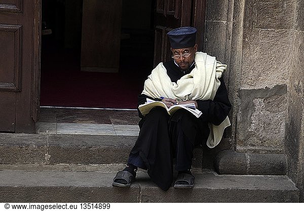 Orthodoxer Priester  Addis Abeba  Äthiopien  Afrika