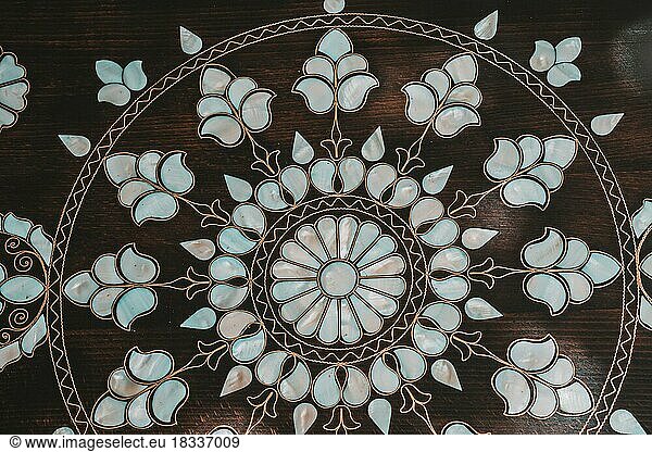 Osmanisches Kunstwerk mit Perlmutt-Intarsien aus Istanbul